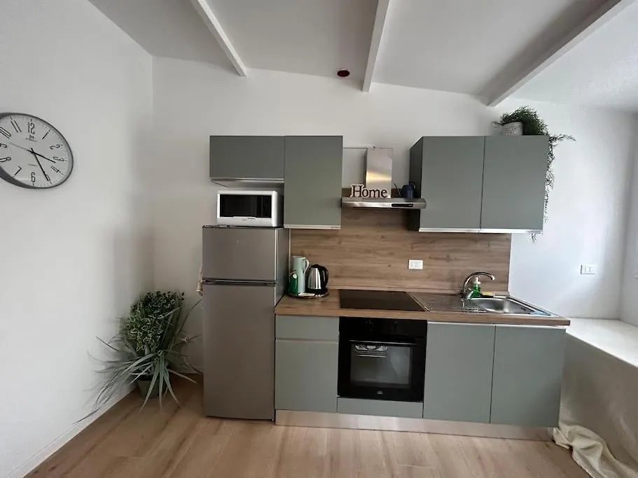 Casa Rielta, Tram E Parking Apartment Mestre